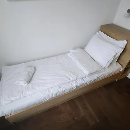 21st Century - Luxury With View And Garage Apartman *