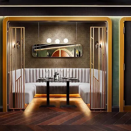 21st Century - Luxury With View And Garage