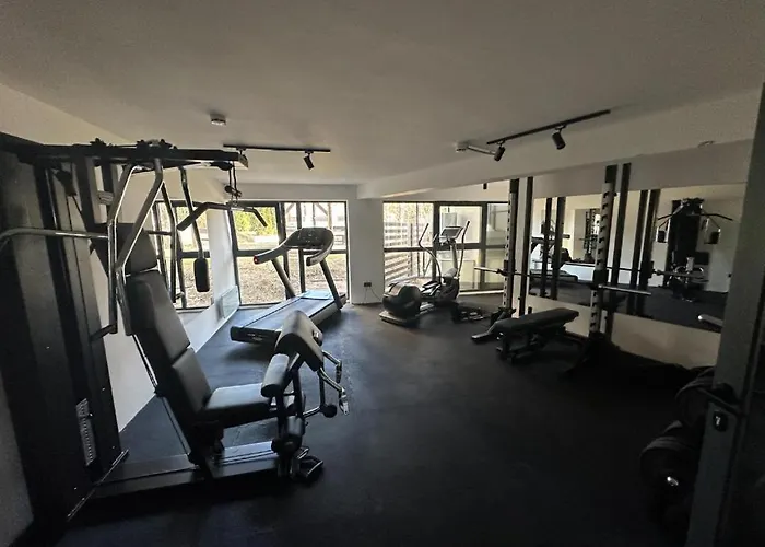 21st Century - Luxury With View And Garage